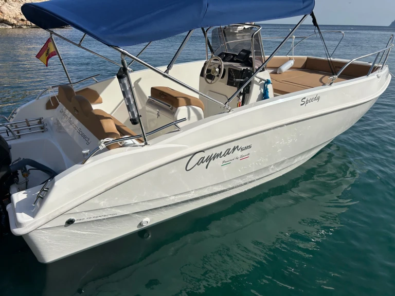 Rent a Motor yacht Caymam 585 Marina Greenwich