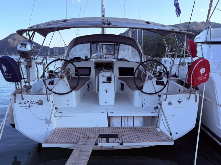 Sailboat rental in Nydri - Jeanneau Sun Odyssey 410