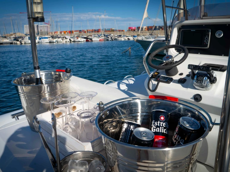 RIB for rent La Marina de Valencia at the best price