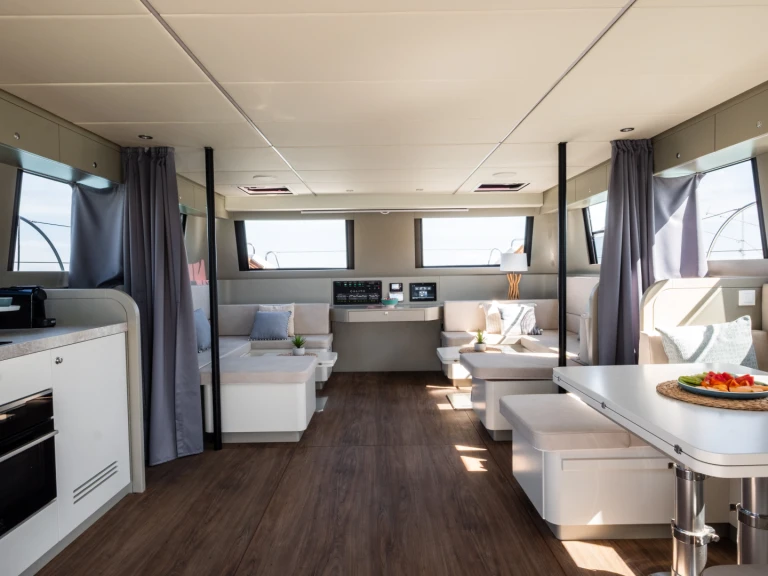 Biondi Yacht Calita Yacht Smart in Lido di Jesolo on SamBoat