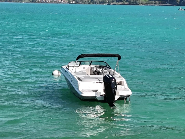 Motorboat rental in Brison-Saint-Innocent - Bayliner VR5 OE