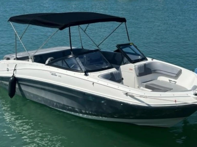 Boat rental Bayliner VR5 OE in Brison-Saint-Innocent on Samboat