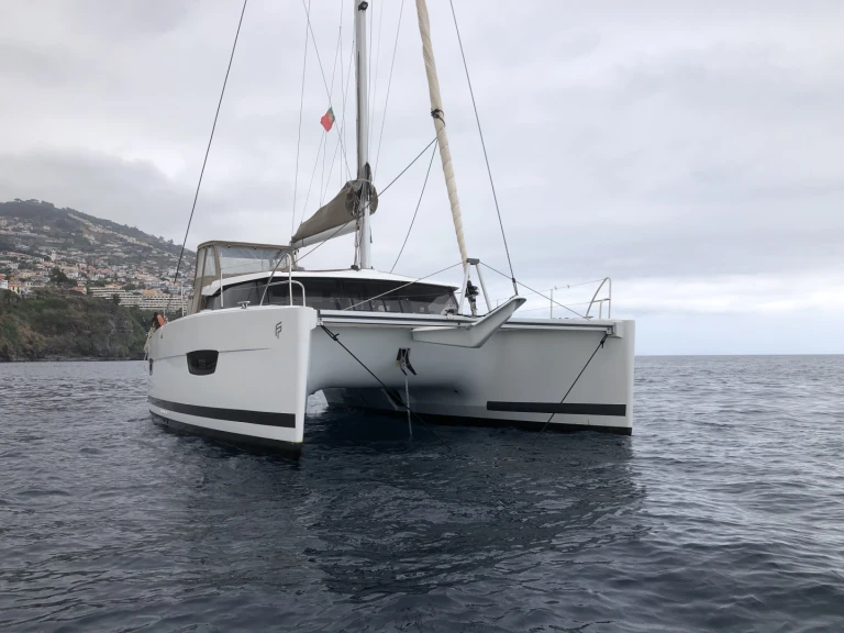 Boat rental Fountaine Pajot Lucia 40 in Tivat on Samboat