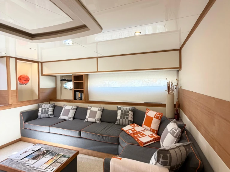 Yacht charter Portofino cheap Cerri 86 