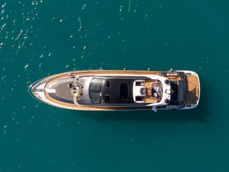 Bareboat Rental Luxury Yacht CERRI with a boat licence