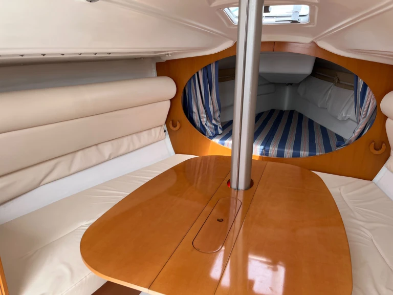 Rent a Bénéteau First 27.7 Les Sables-d'Olonne