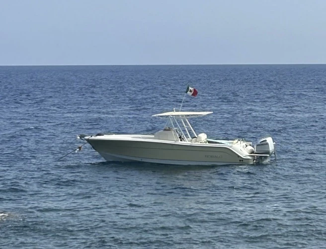 Robalo R30 charter bareboat or captained in  Naples