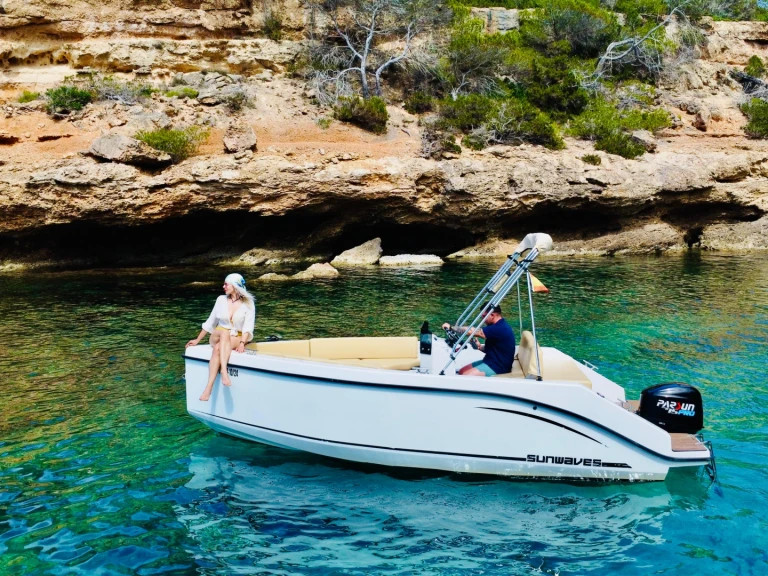 Silver Yacht 555 premium boat charter bareboat or captained in  Sant Antoni de Portmany