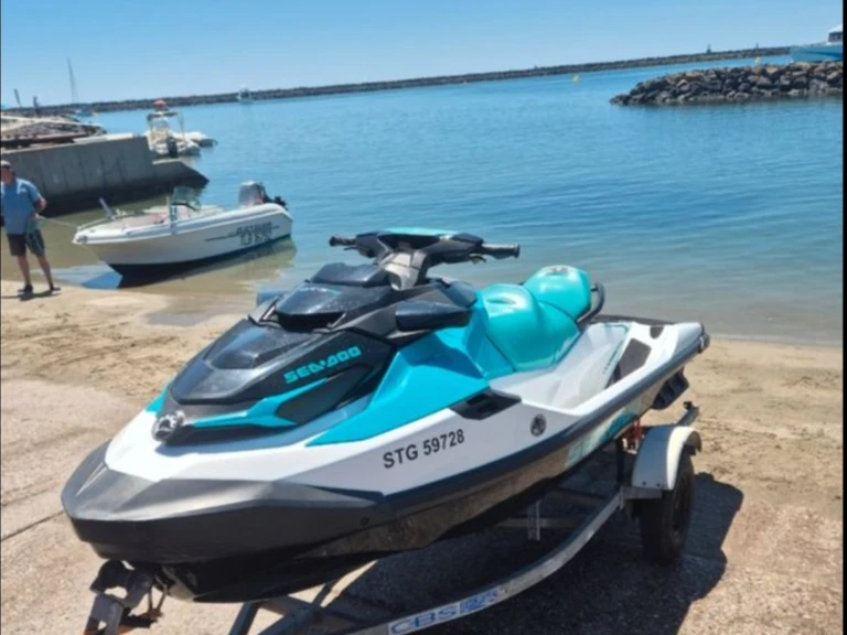 Boat rental Sea-Doo GTI in Canet-en-Roussillon on Samboat