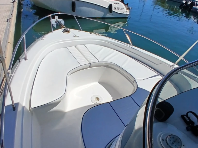 Bénéteau Cap ferret 650 charter bareboat or captained in  Bormes-les-Mimosas