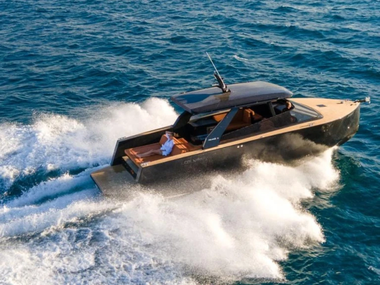 Motorboat rental with or without captain Colnago Split