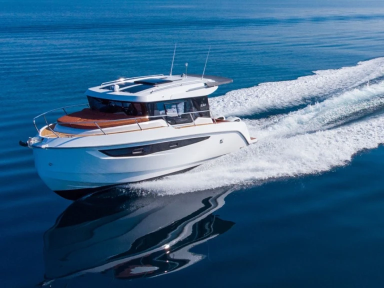 Luxury Yacht for rent Split at the best price