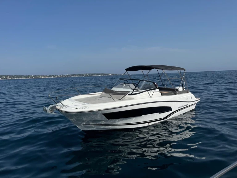 Bareboat Rental Motorboat Jeanneau with a boat licence