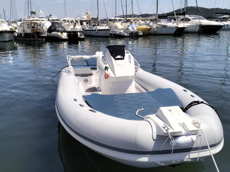 Bareboat Rental RIB Mirimare with a boat licence