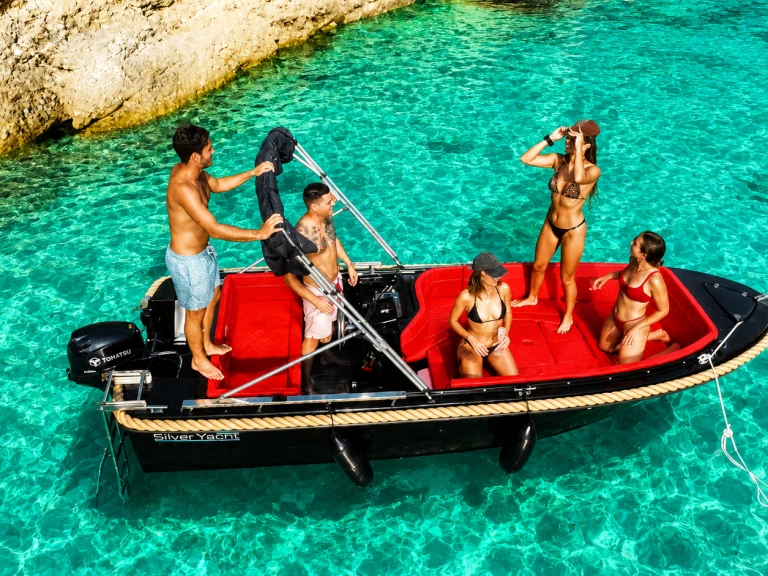 Boat rental Silent Yachts 525 in Sant Antoni de Portmany on Samboat