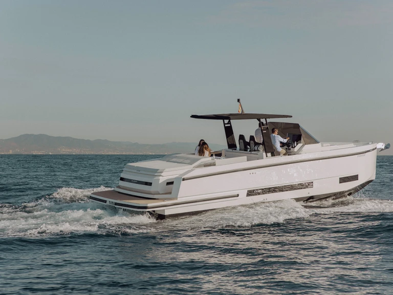 Boat rental DEANTONIO YACHTS D36 in Dénia on Samboat