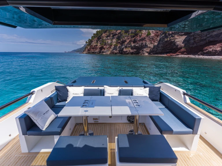 Motorboat rental with or without captain Deantonio Dénia