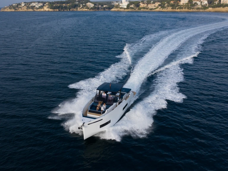 Motorboat for rent Dénia at the best price