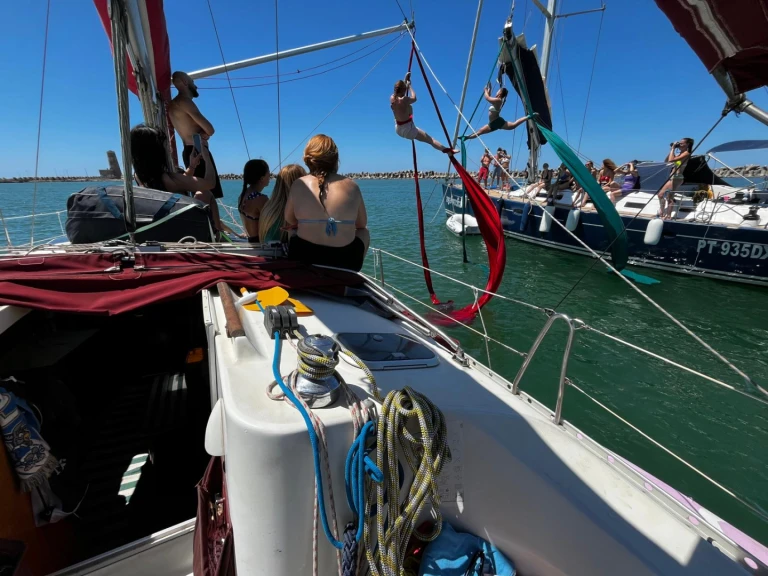 Bareboat Rental Sailboat Bénéteau with a boat licence
