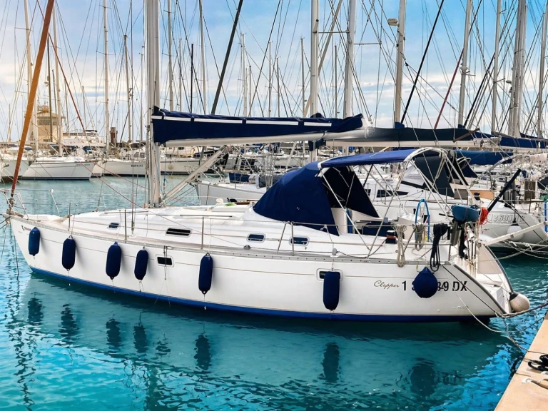 Bénéteau Oceanis 381 charter bareboat or captained in  Ponza
