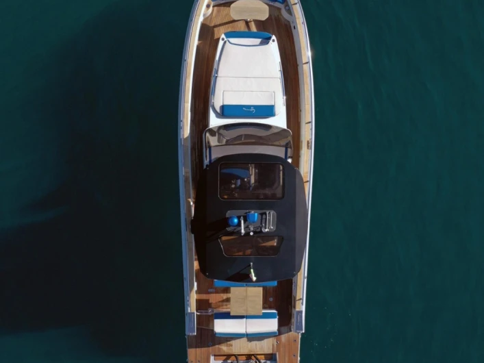 Motorboat for rent Sorrento at the best price