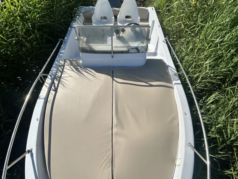 Yacht charter Lacanau cheap 550 BP