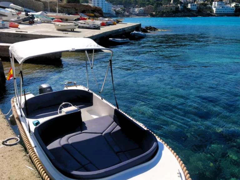 Marion 500 classic in Sant Elm on SamBoat