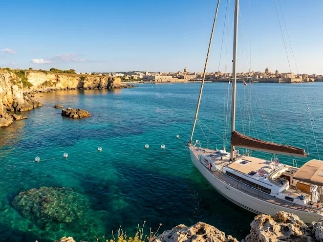 Yacht charter Siracusa cheap Dofour 485