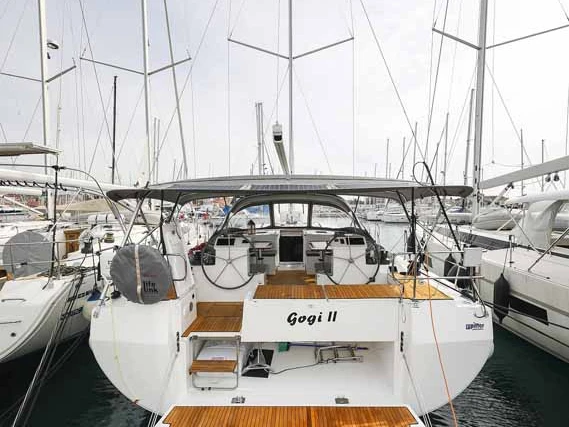Yacht charter Trogir cheap Bavaria C50 Holiday - 5 + 1 cab.