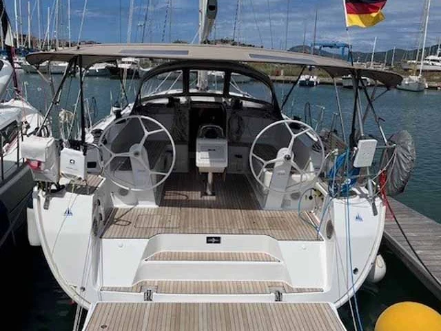 Yacht charter Gouvia cheap Cruiser 46
