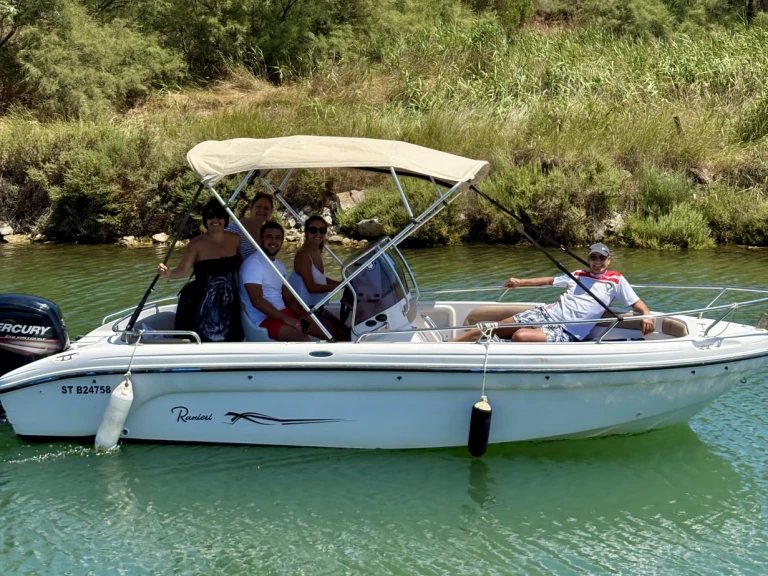 Boat rental Ranieri Pathfinder in Carnon-Plage on Samboat