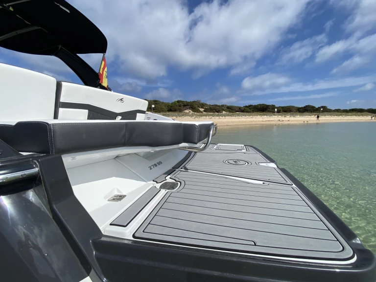 Boat rental Monterey 278 SS in Ibiza Town on Samboat