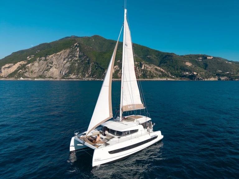 Yacht charter Castellammare di Stabia cheap Bali 4.2