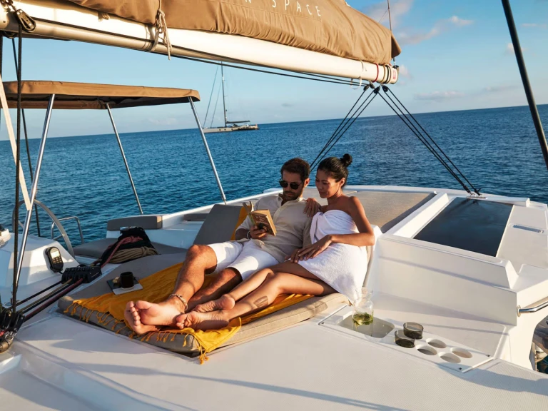 Yacht charter Paraty cheap Bali 4.2