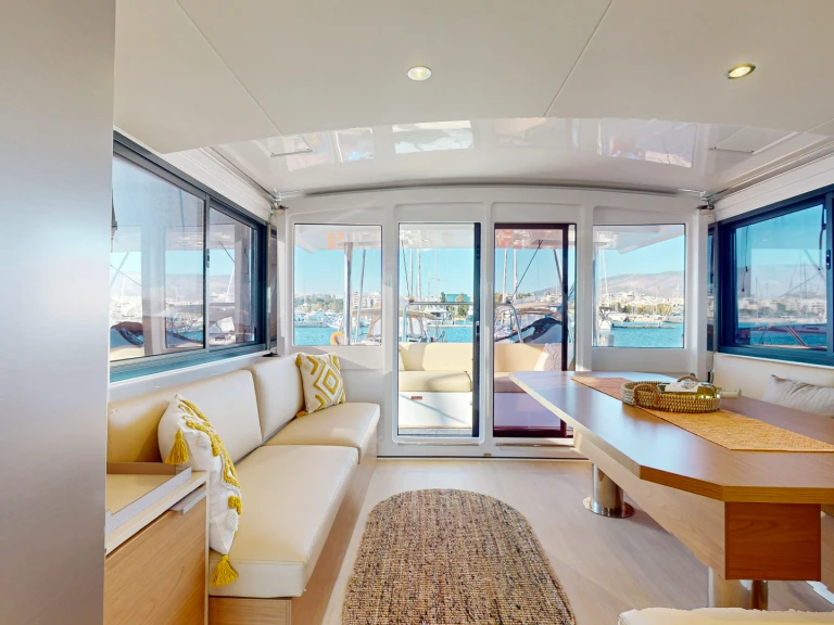 Yacht charter Lefkáda cheap Bali 4.6