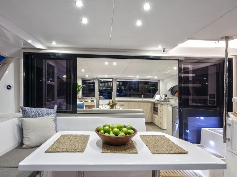 Motorboat for rent Sant Antoni de Portmany at the best price