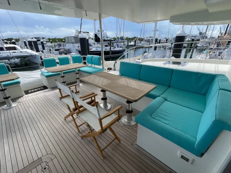 Bareboat Rental Catamaran  with a boat licence