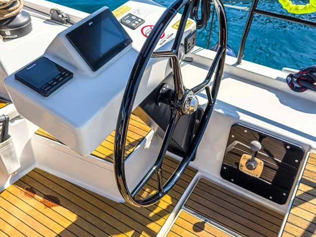 Bareboat Rental Sailboat Dufour with a boat licence