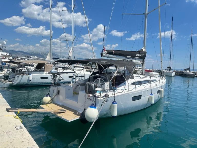 Boat rental Elan Impression 45 in Split on Samboat