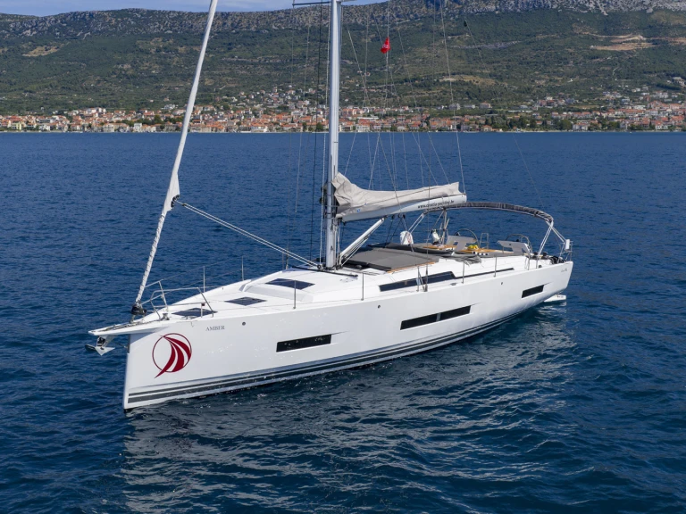 Yacht charter Kaštela cheap Hanse 510