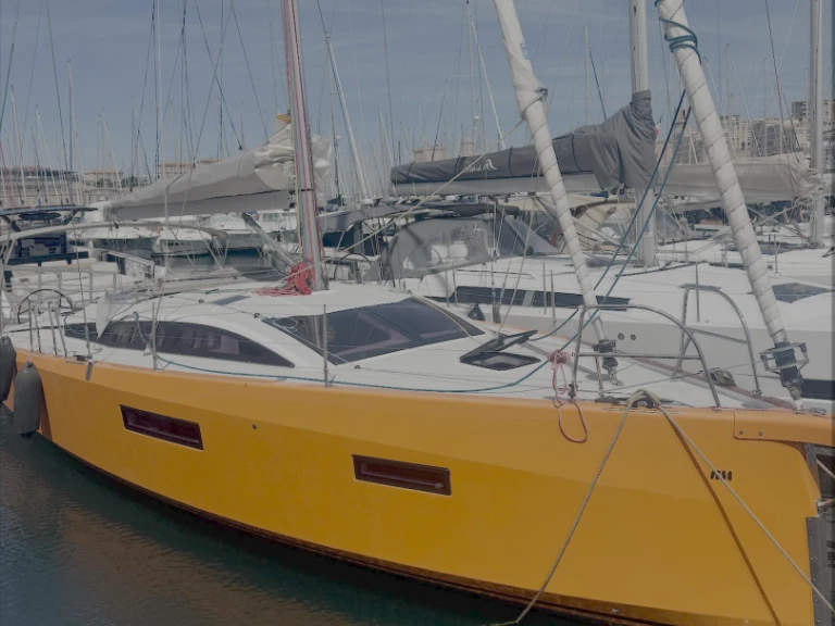 Sailboat for rent Marseille at the best price