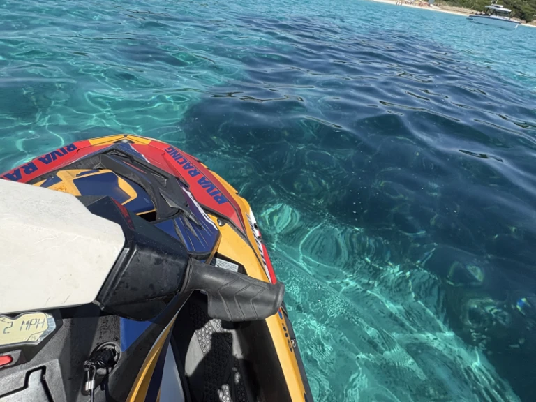 Rent a Sea-Doo Spark Saint-Tropez