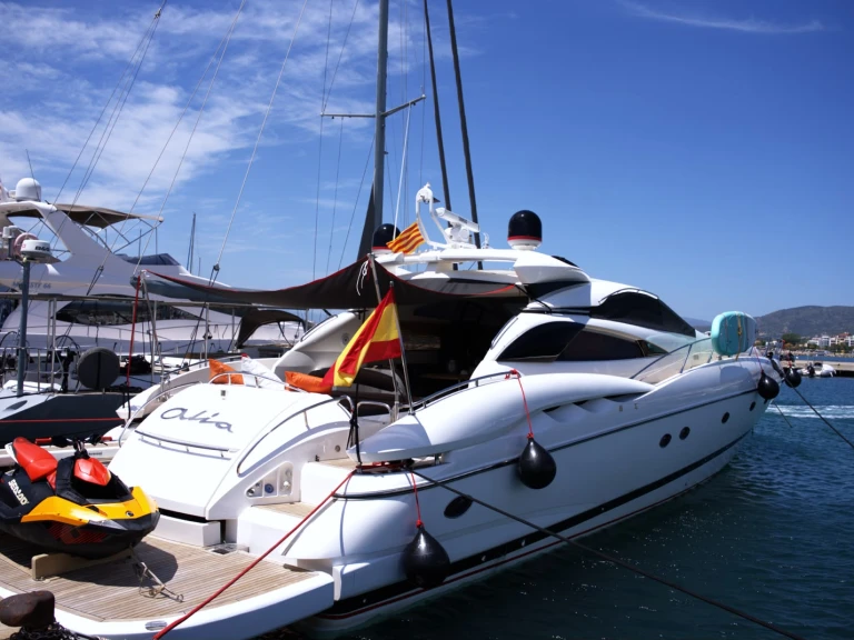 Yacht charter Roses cheap Sunseeker 75 Yacht