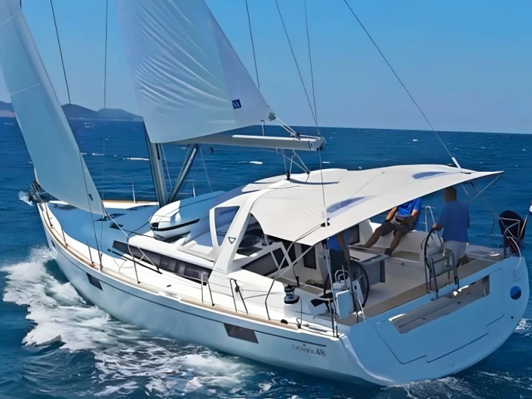 Rent a Bénéteau Oceanis 48 Puerto Banús