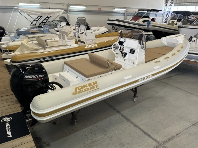 Yacht charter Setúbal cheap Coaster 650
