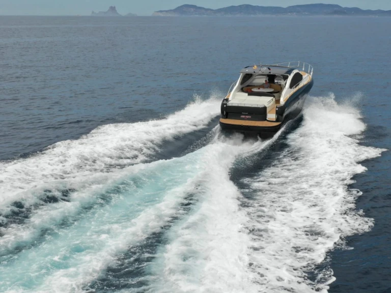 Boat rental PRIMATIST By Bruno Abbate G in Roses on Samboat