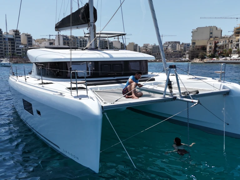 Rent a Lagoon Lagoon 42 Il-Gżira