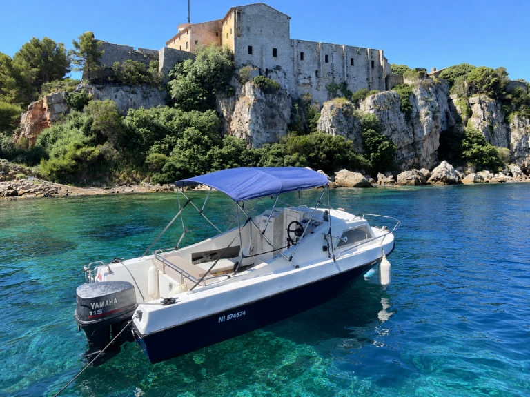Motorboat rental with or without captain Rocca Cannes