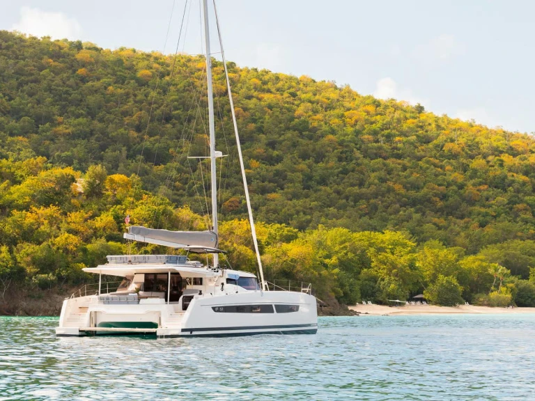 Boat rental 1 AURA 51 in Mahé on Samboat