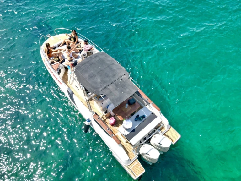 Bénéteau Flyer 8.8 SPACEdeck charter bareboat or captained in  Tossa de Mar